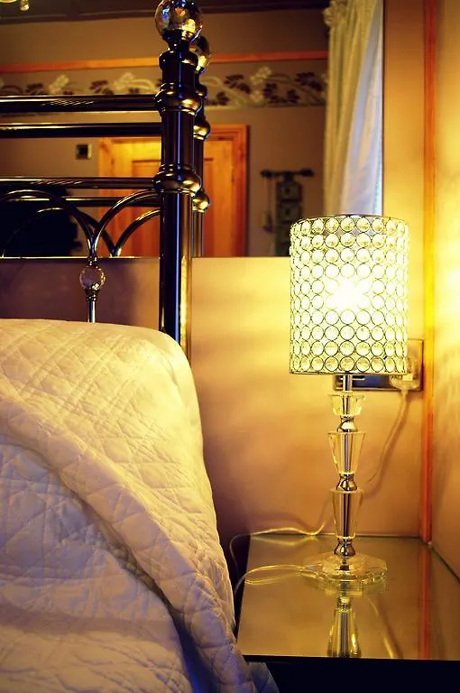 Crown House Suites Halifax 0*,  Verenigd Koninkrijk
